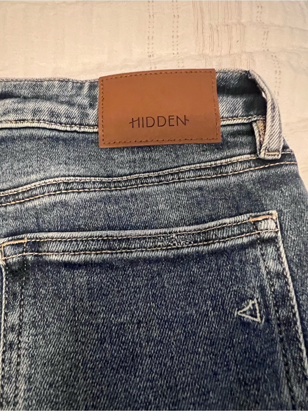 Hidden Straight-Leg Distressed Jeans - NWOT - Picture 3 of 12